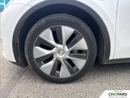 Photo 11 Tesla Model Y  Grande Autonomie Dual Motor AWD