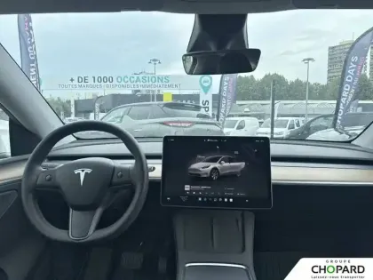Photo 14 Tesla Model Y  Grande Autonomie Dual Motor AWD