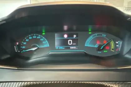 Photo 18 Peugeot 208  Electrique 50 kWh 136ch