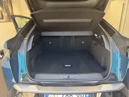 Photo 11 Peugeot 3008  Electrique 325 ch 4x4 73 kWh