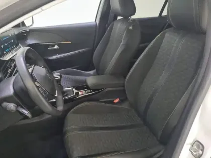 Photo 30 Peugeot 208  PureTech 100 S&S BVM6