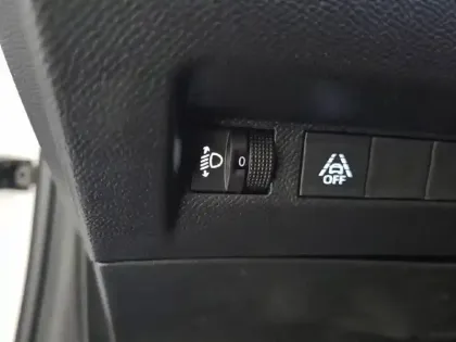 Photo 48 Peugeot 208  PureTech 100 S&S BVM6