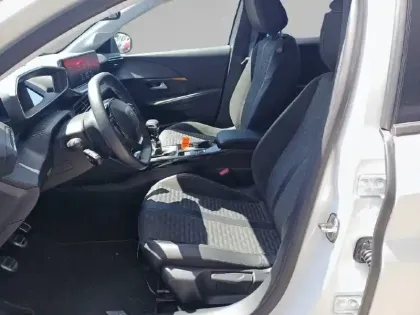 Photo 10 Peugeot 208  PureTech 100 S&S BVM6