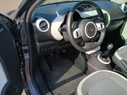 Photo 22 Renault Twingo  III 0.9 TCe 90 Energy E6C