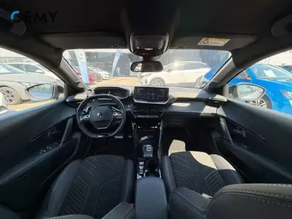 Photo 7 Peugeot 208  Hybrid 145 ch e-DCS6