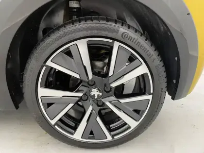 Photo 15 Peugeot 208  PureTech 100 S&S EAT8