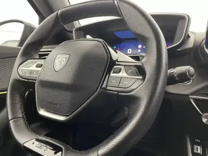 Photo 28 Peugeot 2008  PureTech 130 S&S EAT8