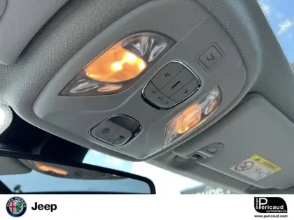 Photo 15 Jeep Compass  1.5 Turbo T4 130 ch e-Hybrid BVR7