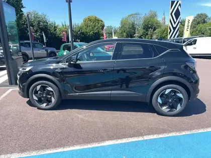 Photo 7 Renault Captur  E-Tech full hybrid 160 ch