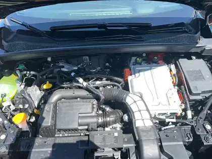 Photo 22 Renault Captur  E-Tech full hybrid 160 ch