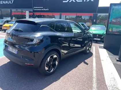 Photo 6 Renault Captur  E-Tech full hybrid 160 ch