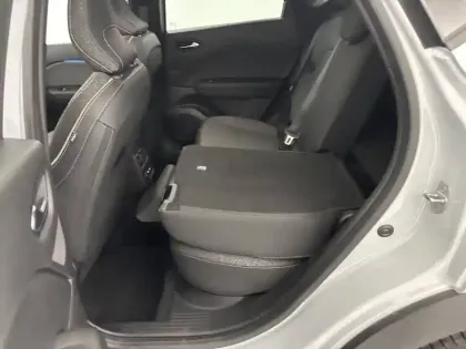 Photo 38 Renault Captur  E-Tech full hybrid 145 ch