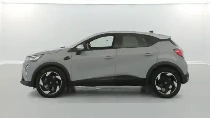Photo 10 Renault Captur  E-Tech full hybrid 145 ch