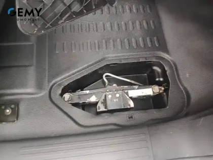 Photo 15 Peugeot Partner E- FOURGON M 800 KG 136 CH BATTERIE 50 KWH