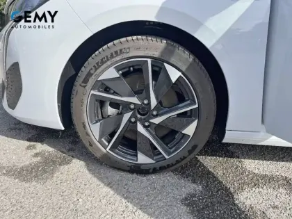 Photo 10 Peugeot 308  Plug-in Hybrid 195 ch e-DCS7 + Garantie Allure Care