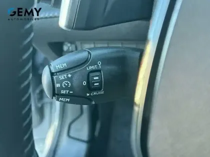 Photo 16 Peugeot 208  Hybrid 100 e-DCS6