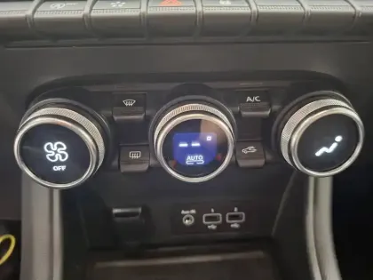 Photo 47 Renault Captur  TCe 90