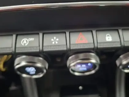 Photo 48 Renault Captur  TCe 90