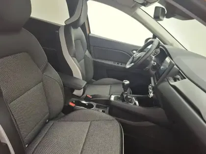 Photo 32 Renault Captur  TCe 90