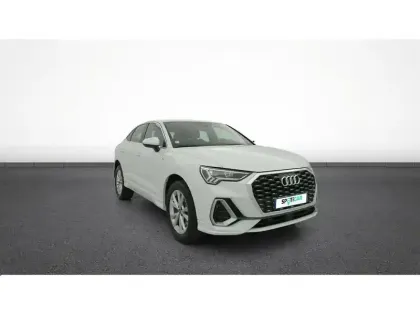 Photo 11 Audi Q3  45 TFSIe 245 ch S tronic 6