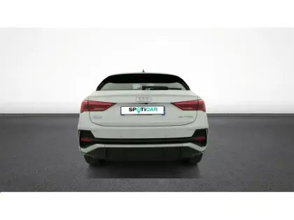 Photo 6 Audi Q3  45 TFSIe 245 ch S tronic 6