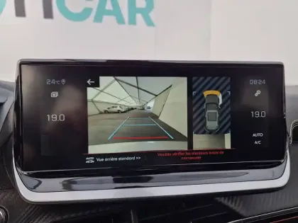 Photo 34 Peugeot 2008  PureTech 130 S&S BVM6