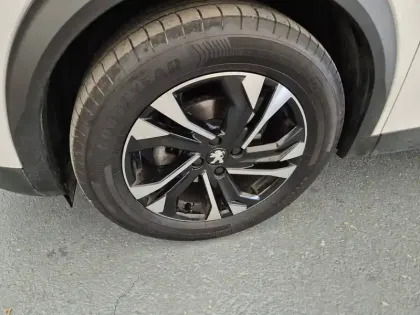 Photo 10 Peugeot 2008  PureTech 100 S&S BVM6