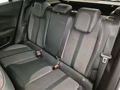 Photo 9 Peugeot 2008  PureTech 100 S&S BVM6