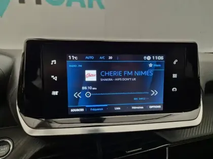 Photo 16 Peugeot 2008  PureTech 100 S&S BVM6