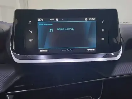 Photo 38 Peugeot 2008  PureTech 100 S&S BVM6