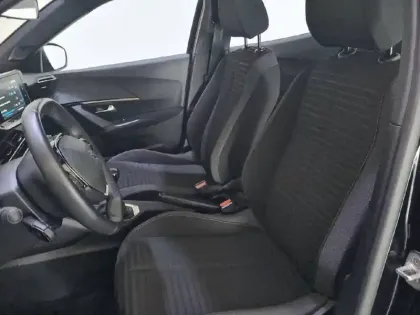 Photo 30 Peugeot 2008  PureTech 100 S&S BVM6