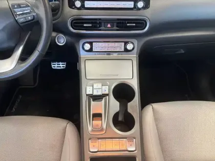 Photo 10 Hyundai Kona  Electrique 64 kWh - 204 ch