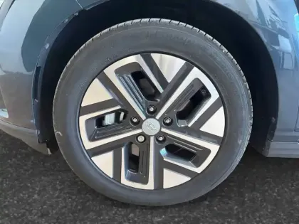 Photo 13 Hyundai Kona  Electrique 64 kWh - 204 ch