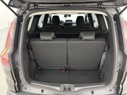 Photo 26 Dacia Jogger  Hybrid 155 7 pl