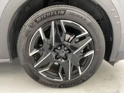 Photo 17 Peugeot 3008  Hybrid 136 e-DCS6