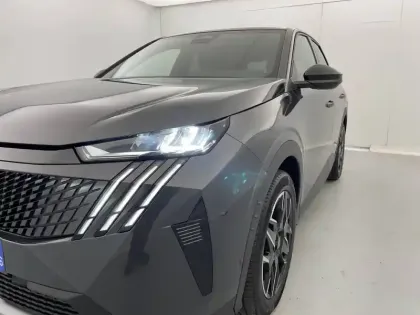 Photo 23 Peugeot 3008  Hybrid 136 e-DCS6