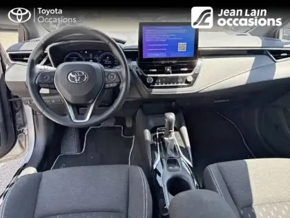 Photo 17 Toyota Corolla  Hybride 140ch