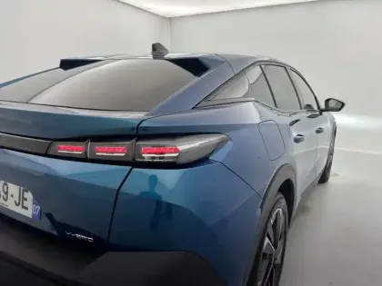 Photo 30 Peugeot 408  PHEV 180 e-EAT8