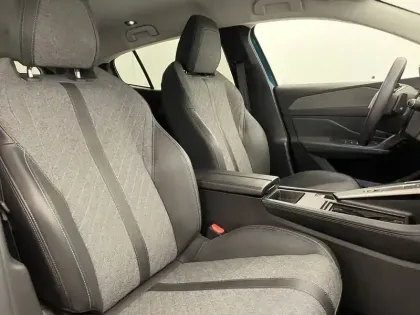 Photo 26 Peugeot 408  PHEV 180 e-EAT8