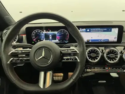 Photo 21 Mercedes Classe A  200 7G-DCT