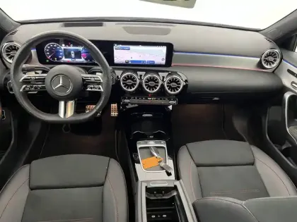 Photo 30 Mercedes Classe A  200 7G-DCT