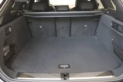 Photo 47 BMW Serie 5 Touring 540d xDrive 303 ch BVA8