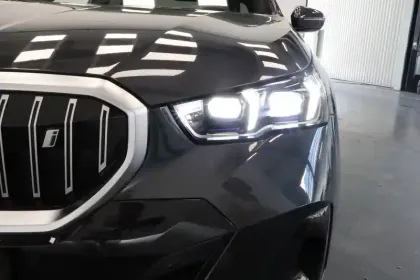 Photo 28 BMW Serie 5 Touring 540d xDrive 303 ch BVA8