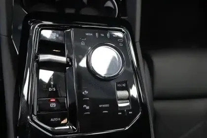 Photo 42 BMW Serie 5 Touring 540d xDrive 303 ch BVA8