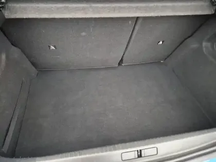 Photo 20 Peugeot 208  Electrique 50 kWh 136ch