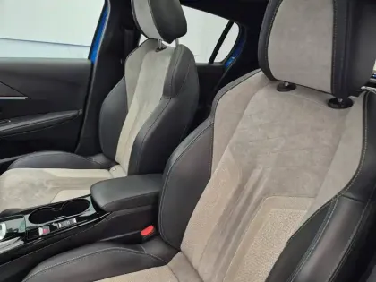Photo 23 Peugeot 208  Electrique 50 kWh 136ch