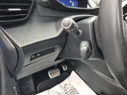 Photo 38 Peugeot 208  Electrique 50 kWh 136ch