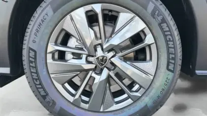 Photo 9 Peugeot 5008  Hybrid 145 ch e-DCS6
