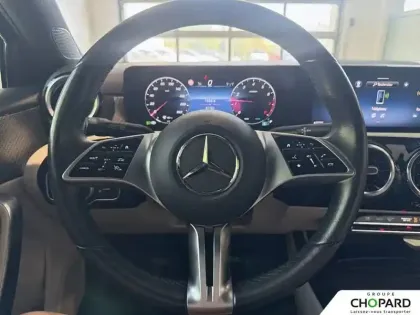 Photo 15 Mercedes Classe A  180 7G-DCT