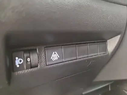 Photo 46 Peugeot 208  PureTech 75 S&S BVM5